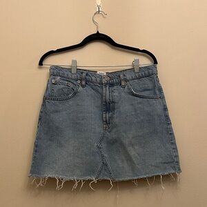 BDG Urban Outfitters Denim Blue Frayed Hem Mini Skirt Size‎ Large No Shorts